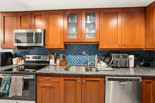 2100 N Lincoln Park W, Chicago, IL 60614 - Photo 9