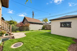 5535 W Pensacola Ave, Chicago, IL 60641 - Photo 35