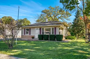 745 Geddes Ave, Winthrop Harbor, IL 60096 - Photo 1