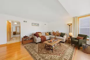 5434 S Neenah Ave, Chicago, IL 60638 - Photo 5