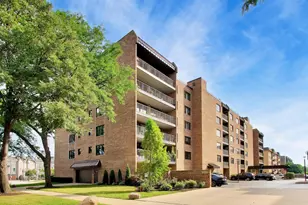 901 Center St, Des Plaines, IL 60016 - Photo 1