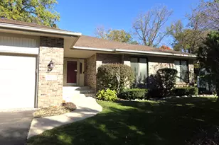 5310 Regents Park Rd, Rockford, IL 61107 - Photo 1