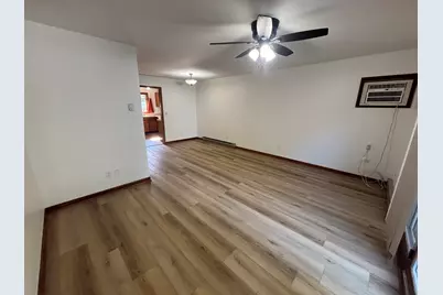 322 W Railroad Street #3, Marengo, IL 60152 - Photo 5