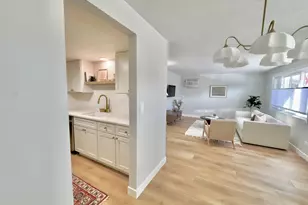 915 Graceland Ave, Des Plaines, IL 60016 - Photo 7