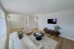915 Graceland Ave, Des Plaines, IL 60016 - Photo 3