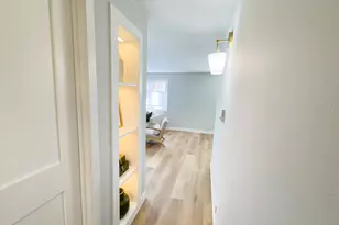 915 Graceland Ave, Des Plaines, IL 60016 - Photo 11