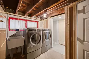 5628 S Sacramento Ave, Chicago, IL 60629 - Photo 25