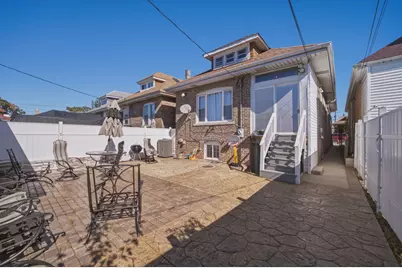 5628 S Sacramento Avenue, Chicago, IL 60629 - Photo 29