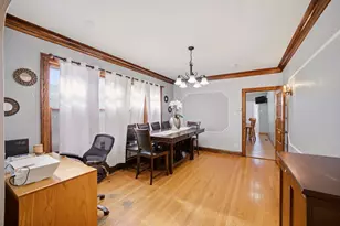 5628 S Sacramento Ave, Chicago, IL 60629 - Photo 9