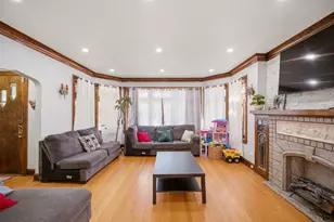 5628 S Sacramento Ave, Chicago, IL 60629 - Photo 7