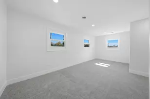 9061 S Parnell Ave, Chicago, IL 60620 - Photo 17
