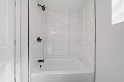 9061 S Parnell Avenue, Chicago, IL 60620 - Photo 19