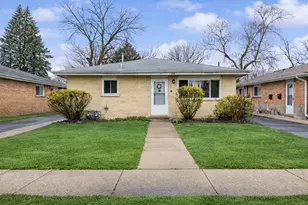 808 Mackinaw Ave, Calumet City, IL 60409 - Photo 3