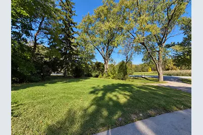 2215 Palatine Road, Inverness, IL 60067 - Photo 3