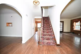 6681 N Sioux Ave, Chicago, IL 60646 - Photo 3