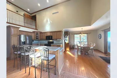 1800 Bluff S Turn, Kankakee, IL 60901 - Photo 11