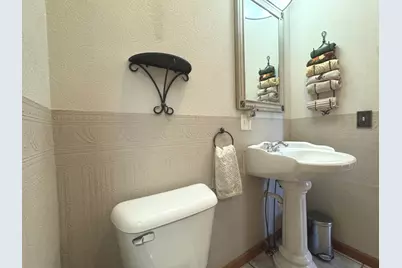 1800 Bluff S Turn, Kankakee, IL 60901 - Photo 27