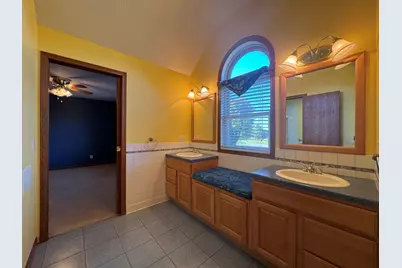 1800 Bluff S Turn, Kankakee, IL 60901 - Photo 31