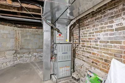 2420 S Oakley Avenue, Chicago, IL 60608 - Photo 17