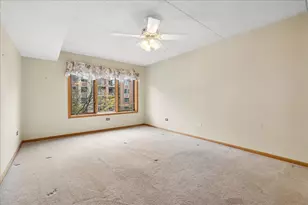 10 S Wille St, Mount Prospect, IL 60056 - Photo 5