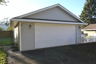 107 S Fremont Street, Creston, IL 60113 - Photo 31