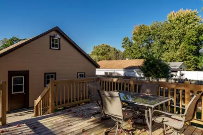 223 W Marshall Street, Belvidere, IL 61008 - Photo 5