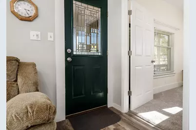 223 W Marshall Street, Belvidere, IL 61008 - Photo 13
