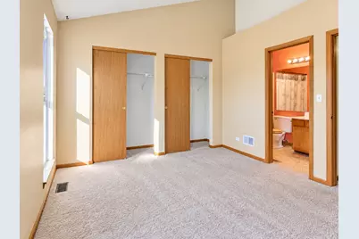 7834 Darien Lake Drive, Darien, IL 60561 - Photo 21