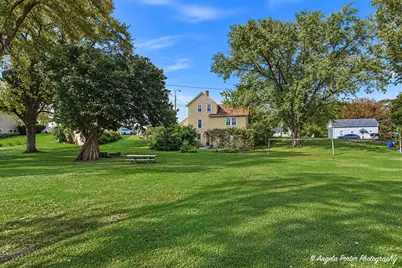 2517 W Johnsburg Road, Johnsburg, IL 60051 - Photo 3