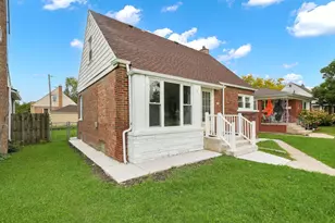 116 163rd St, Calumet City, IL 60409 - Photo 3