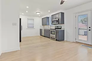 10441 S Vernon Ave, Chicago, IL 60628 - Photo 9