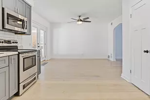 10441 S Vernon Ave, Chicago, IL 60628 - Photo 11