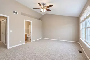 14527 Patriot Square Dr E, Plainfield, IL 60544 - Photo 13
