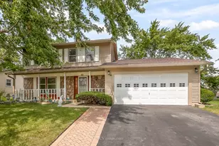 2460 N Cres Ln, Aurora, IL 60504 - Photo 1
