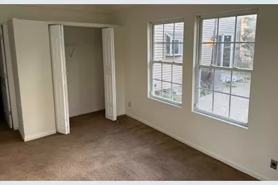 2460 N Crescent Lane, Aurora, IL 60504 - Photo 11
