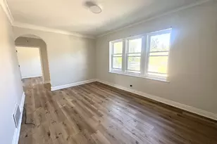 6702 S Wood St, Chicago, IL 60636 - Photo 5