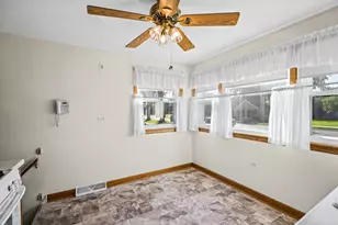 4455 Scott St, Schiller Park, IL 60176 - Photo 9
