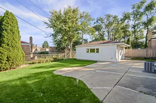 4455 Scott St, Schiller Park, IL 60176 - Photo 25