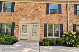 1799 Sessions Walk, Hoffman Estates, IL 60169 - Photo 1