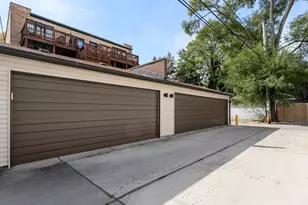 1740 W Catalpa Ave, Chicago, IL 60640 - Photo 27