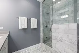 1740 W Catalpa Ave, Chicago, IL 60640 - Photo 21