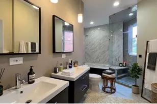 3437 S Giles Ave, Chicago, IL 60616 - Photo 9