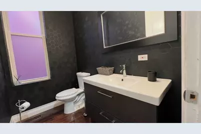 3437 S Giles Avenue #3437, Chicago, IL 60616 - Photo 7