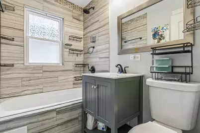 10029 S Indiana Avenue, Chicago, IL 60628 - Photo 13