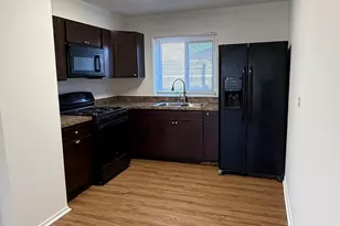 1753 McKool Ave, Streamwood, IL 60107 - Photo 5