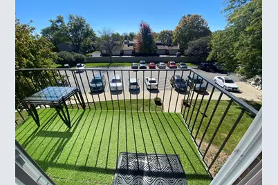 5S100 Pebblewood Lane #D10, Naperville, IL 60563 - Photo 15
