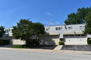 680 Versailles Circle, Elk Grove Village, IL 60007 - Photo 1