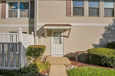15340 Holly Court #B, Oak Forest, IL 60452 - Photo 1