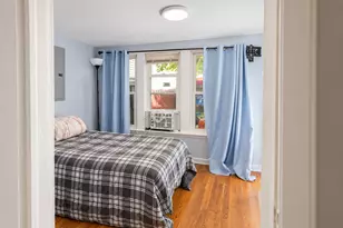 3906 W Montrose Ave, Chicago, IL 60618 - Photo 29