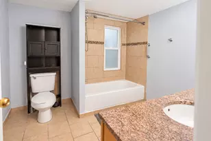 3906 W Montrose Ave, Chicago, IL 60618 - Photo 27